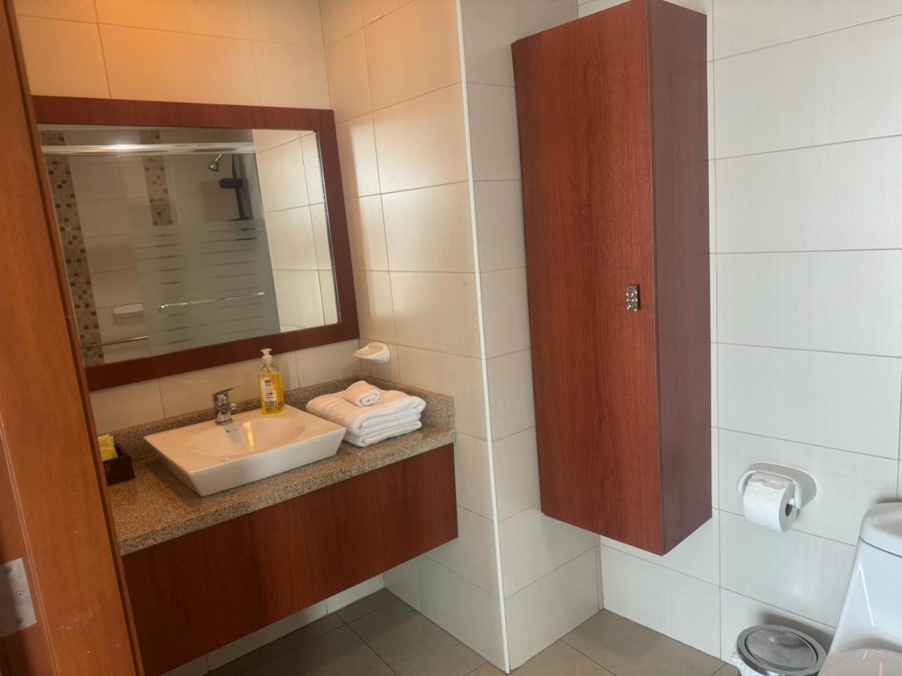 Puerto Santa Ana Suites 瓜亚基尔 外观 照片